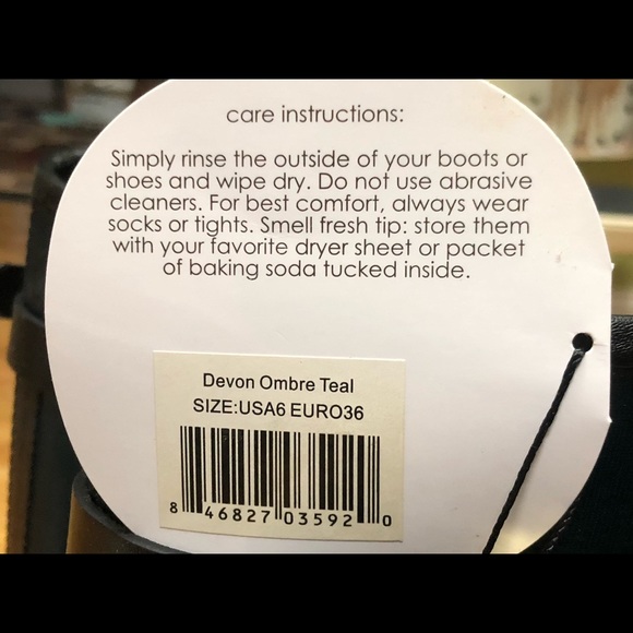 Brand new Dav Weatherproof Luxury Boots -  size 6